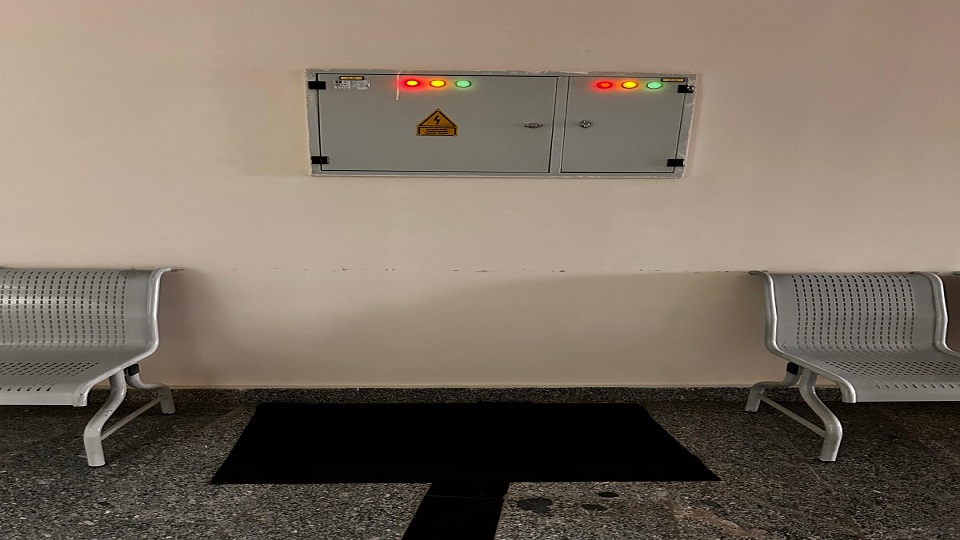 İş Sağlığı ve Güvenliği çalışmaları kapsamında risk içeren alanlara izole(yalıtkan) paspas uygulaması yapıldı.
